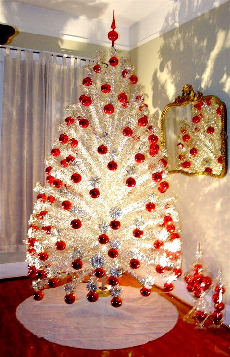 Retro Kimmers Blog More About Retro Fabulous Aluminum Christmas Trees