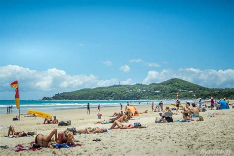 main beach byron bay the official guide