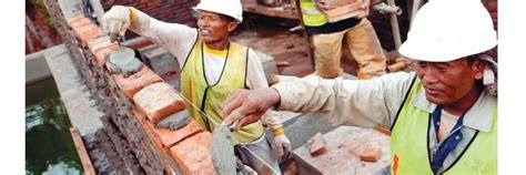 sering kita dengar atau baca bahwa angka pengangguran di indonesia