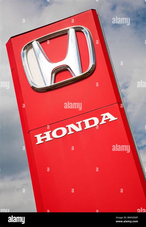 A Honda Dealership Sign Stock Photo Alamy
