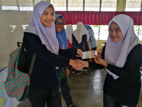 Pihak pentadbiran sekolah boleh buat semakan kepada akaun sekolah. PORTAL RASMI SMK BENUT: Bantuan Khas Awal Persekolahan ...