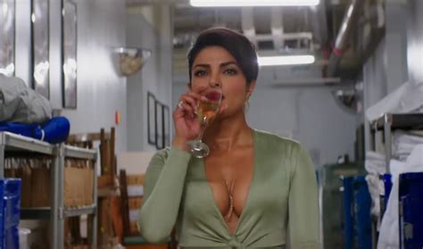 Priyanka Chopra Smoking Hot And Exposing In The Baywatch Trailer Superhot Cleavage But For A 3 Second