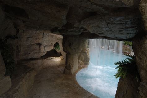 Cave Grotto Enclosed Slide With Waterfalls Ex Tico Piscina Nueva