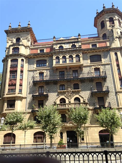 All times, prices and cheap tickets for all cities online. Pin de marivi sanabria en BILBAO