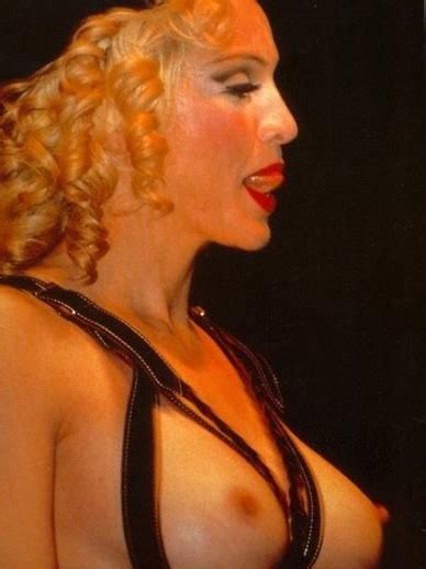 Madonna Nackt Offensive Gegen Sexismus Galerie Nr 1 Nacktefoto