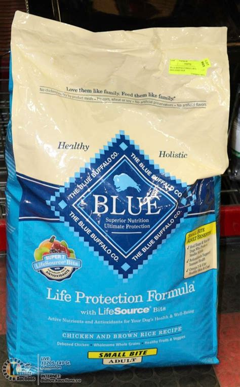 Made for dogs ages 1 and older, this dry food provides small bites for dogs that prefer smaller kibble. BLUE BUFFALO SMALL BITE ADULT DOG FOOD 30LB