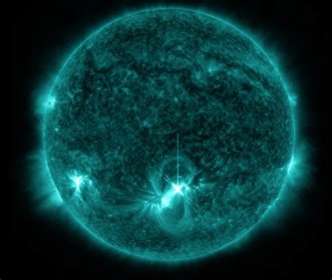 Strong Solar Flare Erupts From Sun Solar Cycle 25