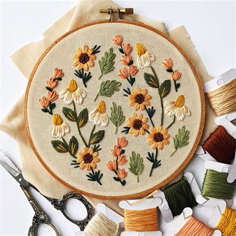 A Simple Summer Wildflower Embroidery Hoop Rcrafts