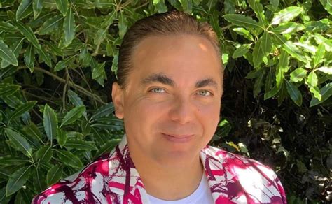 La conocida actriz y cantante ha sorprendido a sus seguidores con una fotografía reciente donde luce muy natural y con poco maquillaje. Cristian Castro dice que su tío José Alberto "El Güero ...
