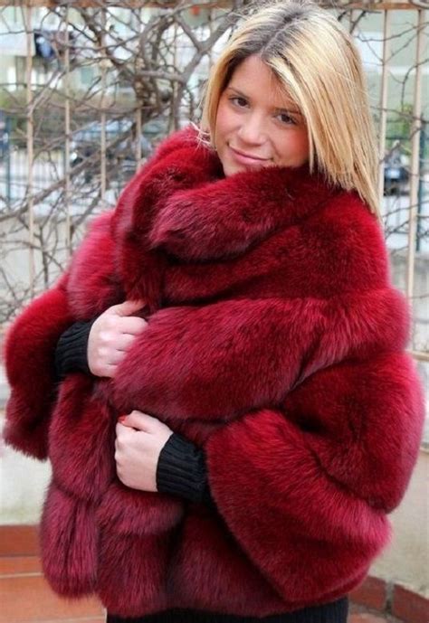 pin by furnatic on f 1h fur coat fox fur jacket fashion