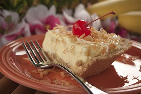 Whipped cream is the perfect creamy topper for desserts and hot drinks. Hawaiian Pudding Pie | MrFood.com