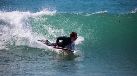 Surf Ou Bodyboard Lequel Choisir Apprenti Surfeur