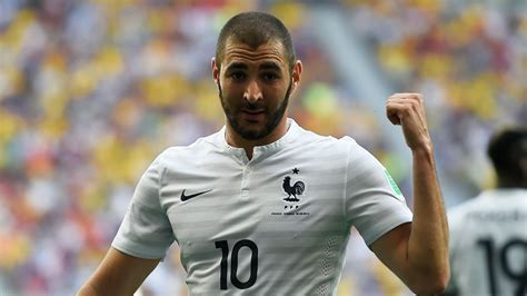 Is Benzema able to switch allegiance from France? Real ...
