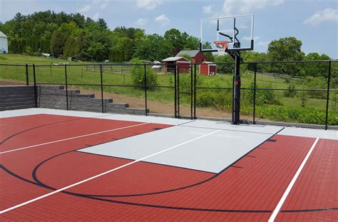 Our patented court tile systems offer exceptional performance and reliability even under the harshest outdoor conditions to keep players safe and active. Premium Outdoor Sport Tiles - Court Flooring