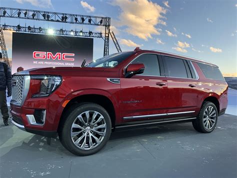 Gmc Yukon Denali To Offer Optional Packages Exclusive Gm