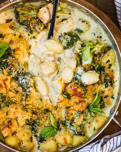 Becky The Cookie Rookie On Instagram This Chicken Alfredo Gnocchi Bake Was Made Super Easy