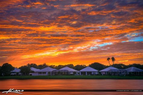 Sunset Over Palm Beach Gardens Homes At Lake Catherine Palm Beach