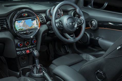 Mini Cooper S 5 Door Interior