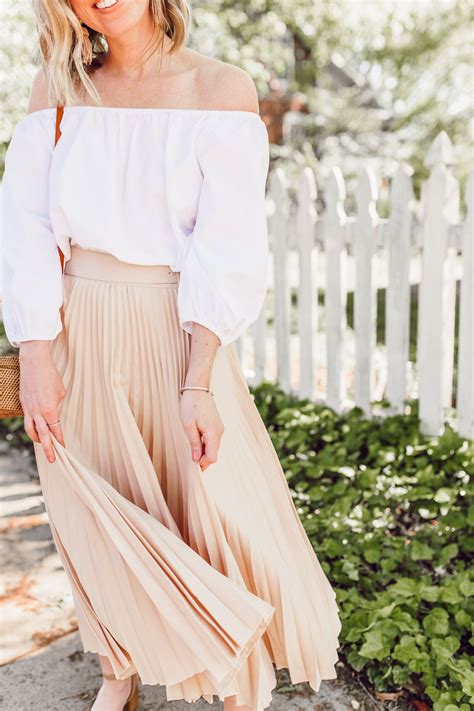 Styling Pleated Midi Skirts For Spring Summer Pleated Midi Skirt
