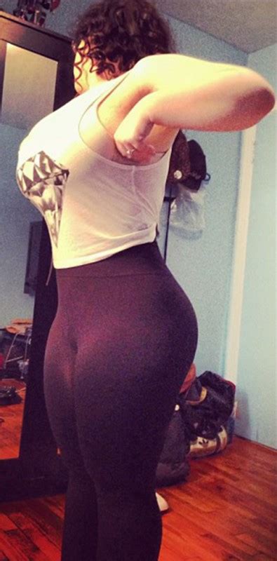 Big Booties In Yoga Pants Part Booty Of The Day