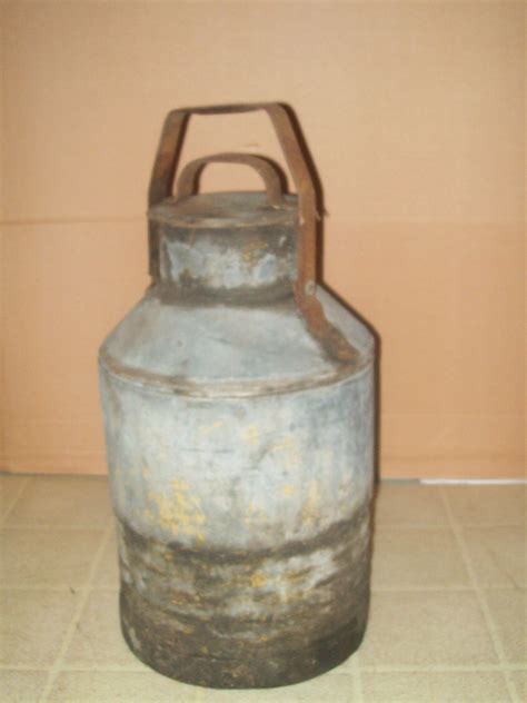 Old Gallon Oil Can Collectors Weekly
