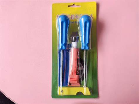 Universal Car Tyre Adhesive Seal Tubeless Tire Repair Kit - China