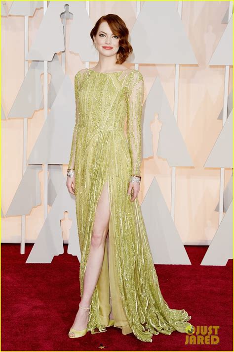 Emma Stone Shows Some Major Leg At Oscars 2015 Photo 3310911 Emma