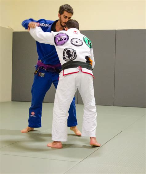 Brazilian jiu jitsu has increasingly become one of the most widely used martial art today. Στο Ελληνικό για Brazilian jiu - jitsu