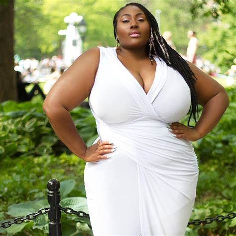 Top Pictures Pictures Of Plus Size Models Completed