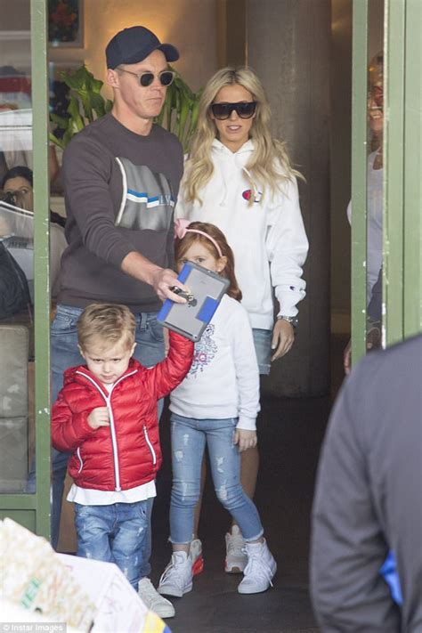 Roxy Jacenko Gets Lift To Gym From Oliver Curtis Daily Mail Online