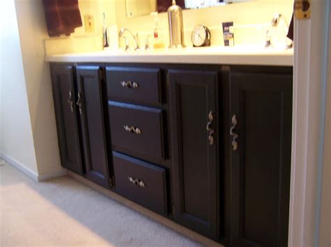 We have numerous painting bathroom cabinets color ideas for you to choose. Brown Paper Packages: Bathroom Cabinet makeover