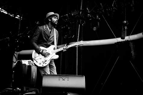 (in the evening) when the sun goes down. Gary Clark Jr. - Wikipedia