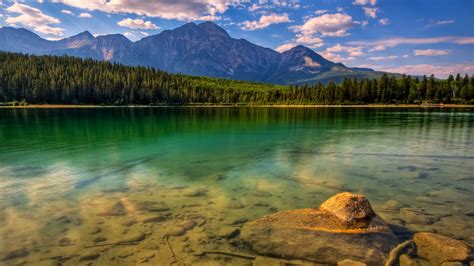 Mother nature is one cool chick. Landscape Green Lake Wallpapers 1080p #2753 Wallpaper ...