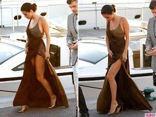 Times Selena Gomez Faced Wardrobe Malfunctions King Pac