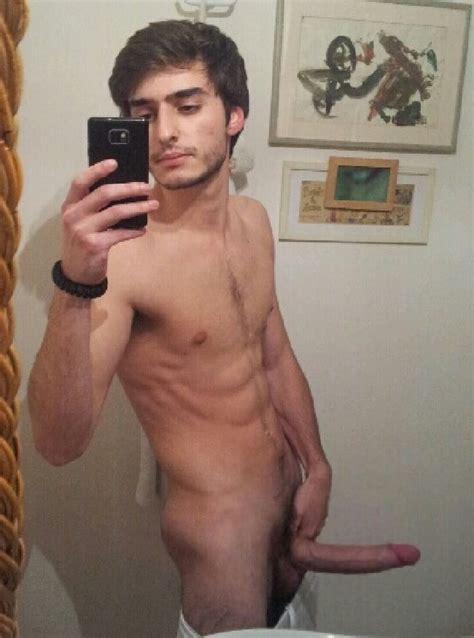 Hung Men Naked Selfie