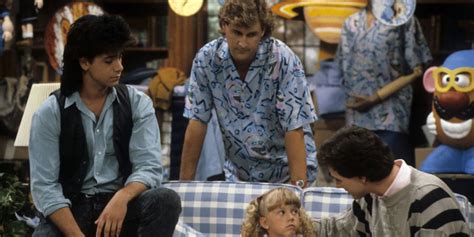 Full House 10 Reasons Uncle Joey Should Have Never Lived In That House