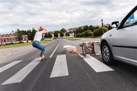 Determining Fault In A Pedestrian Accident Bailey And Galyen Attorneys