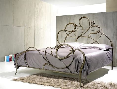 Double Bed In Wrought Iron Curved Lines Idfdesign