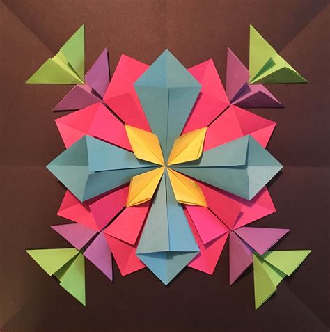 How To Create A 3d Radial Symmetry Paper Sculpture Origami Paper Art