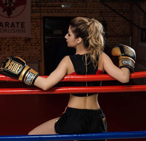 La Imagen Puede Contener Una Persona Boxing Girl Women Boxing Cute Boxers Boxing Gloves