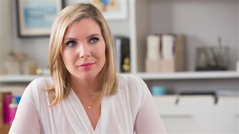 Exclusive June Diane Raphael Explains Why Tv Is A Great Place For