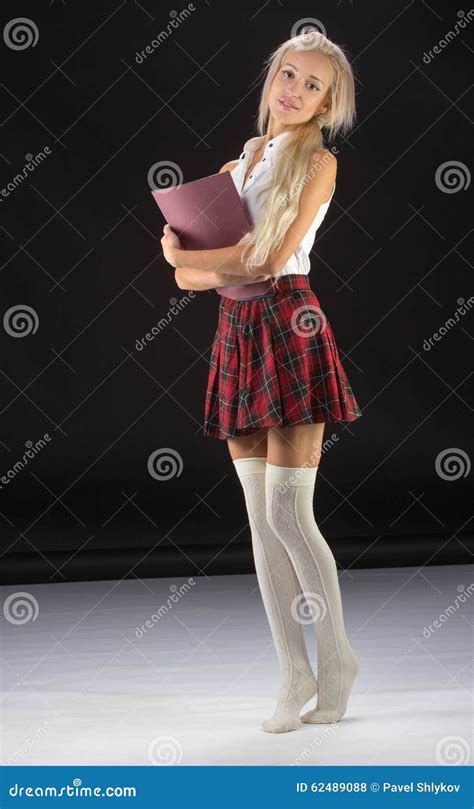 Mooi Sexy Meisje In Plaid Korte Rok Stock Foto Image Of Benen