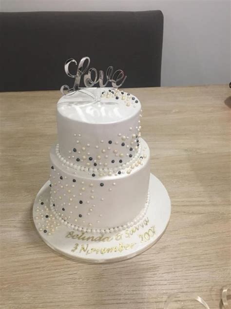 Let's celebrate planetminecraft's 10th year anniversary by blowing the candles of this cake! 10 year anniversary cake - cake by Rhona | Anniversary ...