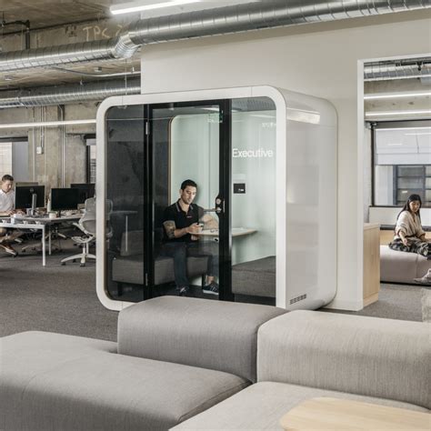 Framery Q The Soundproof Office Pod For 1 4 People