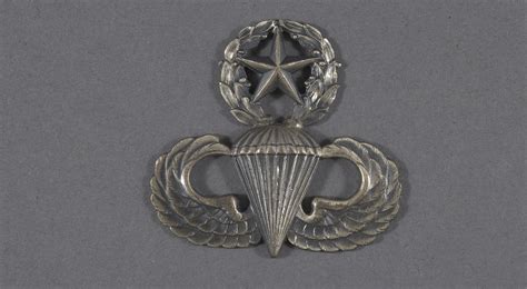 Badge Master Parachutist United States Army Smithsonian Institution