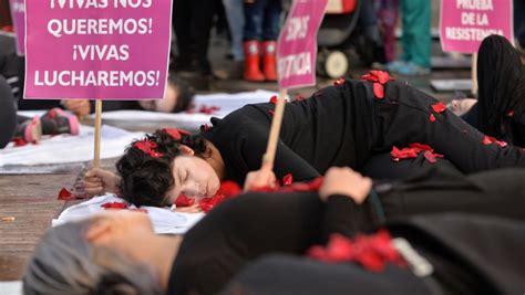En Colombia Aumentó La Violencia Contra Las Mujeres En El último Año Cnn