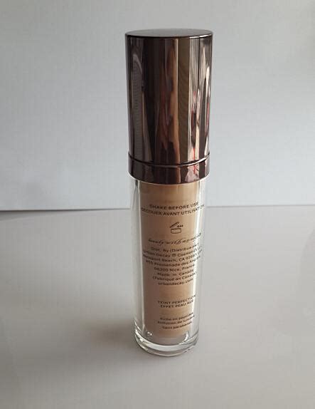 Professional Cosmetic Nude Skin Liquid Makeup Foundation Weightless