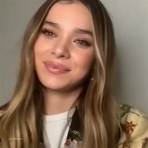 Best Of Hailee Steinfeld On Twitter Hailees The Cutest Person Ever