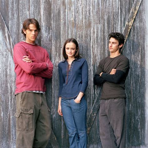 Jared padalecki was a major part of gilmore girls' formative years, where he played rory's first boyfriend, dean forester, but he suddenly left the series in season 5. Gilmore Girls s3 Promotional - Milo Ventimiglia Photo ...