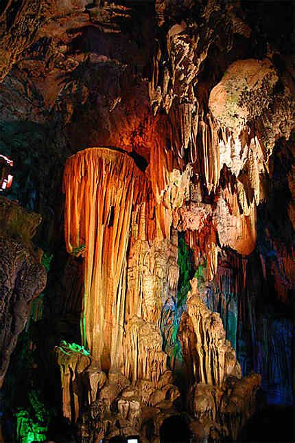 Grotte Des Flûtes De Roseau Grottes Grotte De La Flûte De Roseau